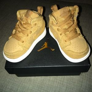 Baby shoes